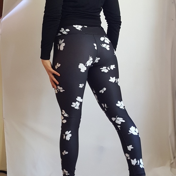 Fabletics Pants - Fabletics Flower Print Full Length Leggings